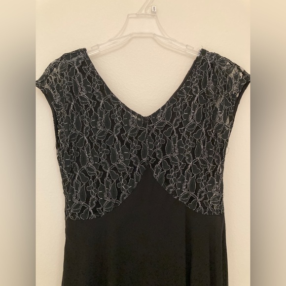 Black Cocktail/Semi-Formal Dress — Sz M - Picture 4 of 10